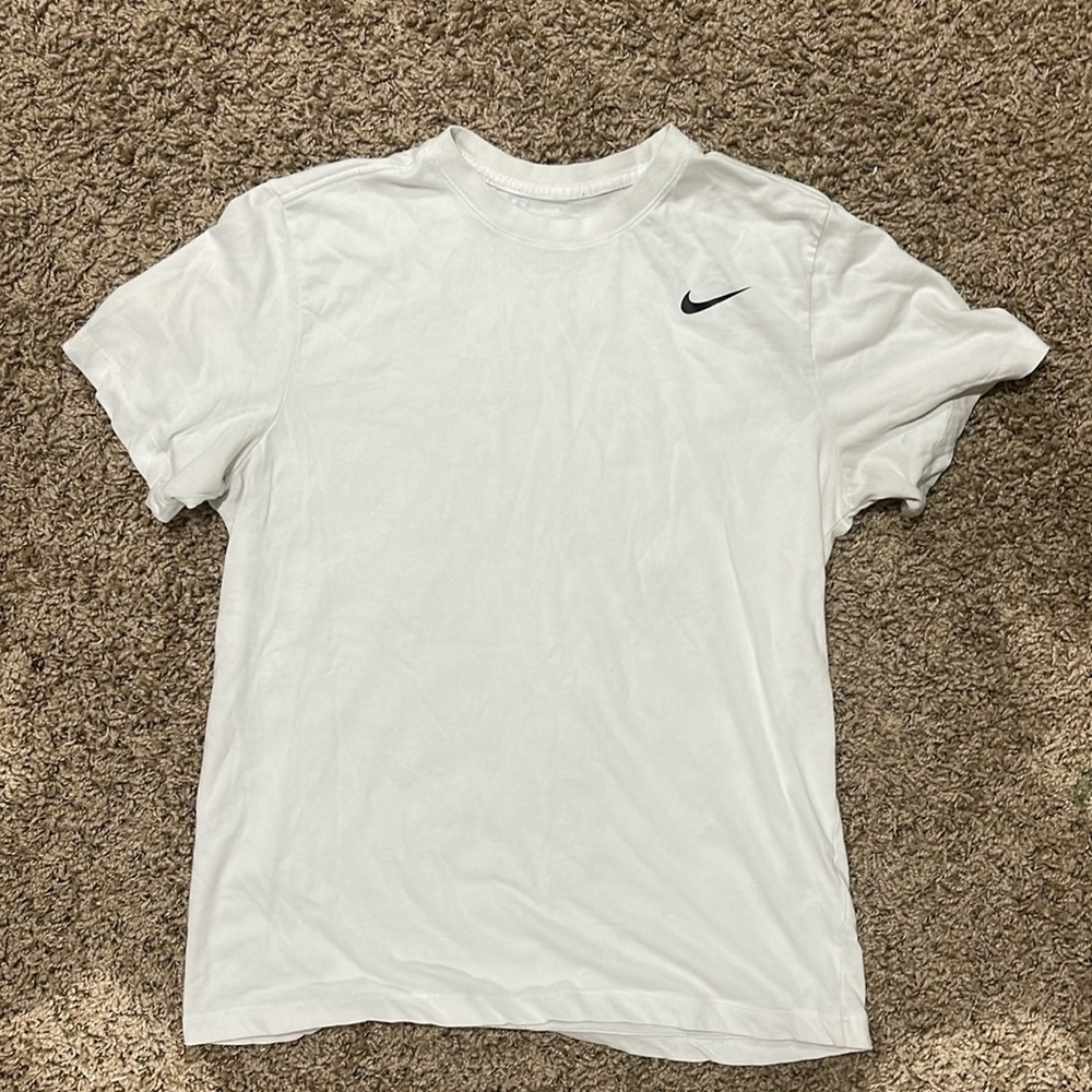 The Nike Tee Dri-Fit size med